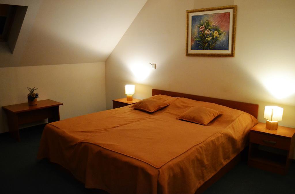 Hotel Istra Varaždin Extérieur photo